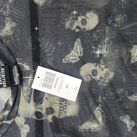 Mesh bell sleeve crop top size medium - Picture 3 of 3